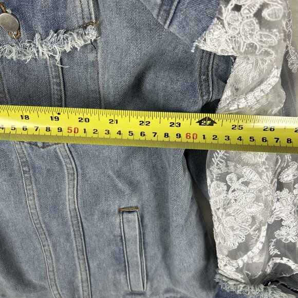 Davi & Dani Embroidery Lace Distressed Womens Denim Jacket Size 1X - Picture 4 of 8